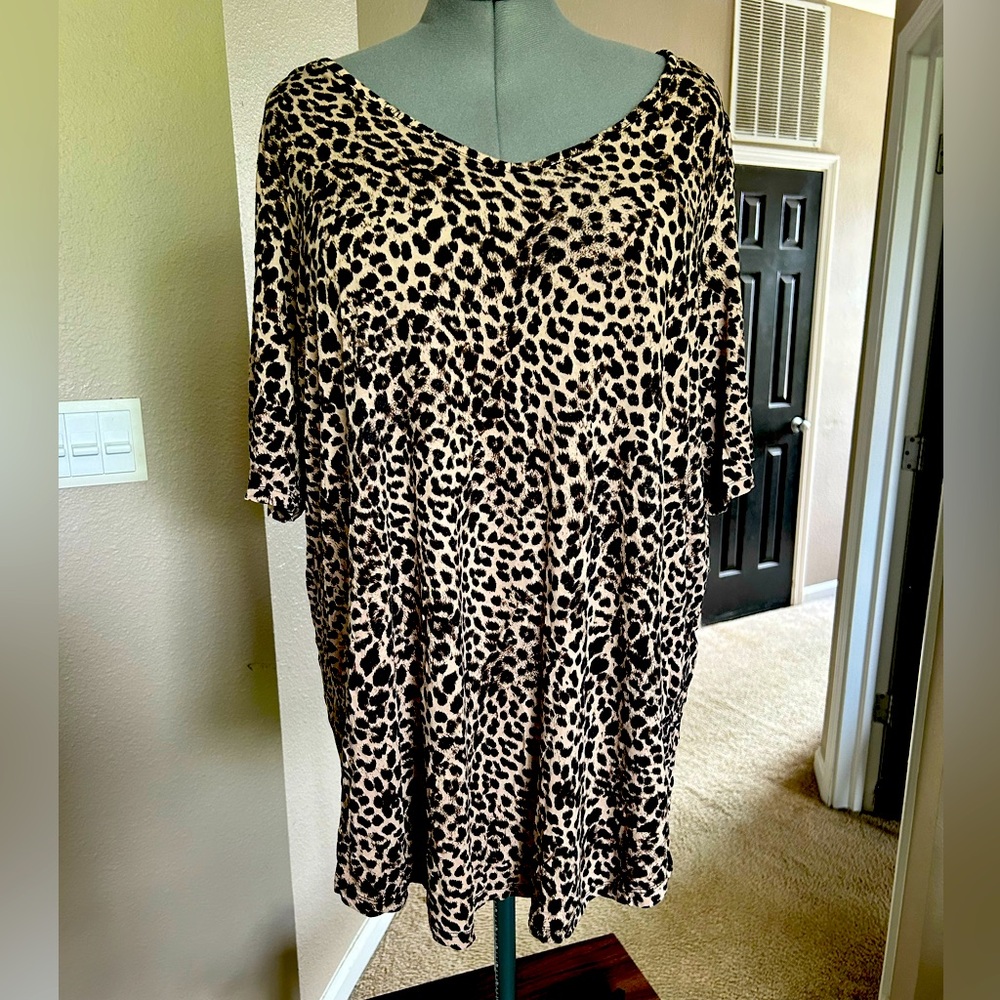 Torrid Super Soft Knit Cheetah Print Tee/Tunic